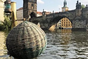 Co návštěvníci Vltavy nestihnou před Prahou, stihnou v Praze