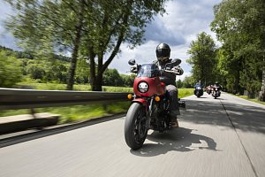 Jižní Čechy ze sedla motorky: Šest tras, tisíc kilometrů zážitků a oslava 125 let legendy Indian Motorcycle